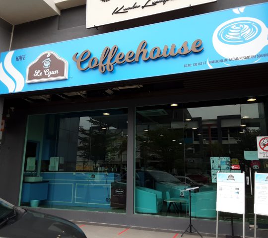Le Cyan Coffeehouse